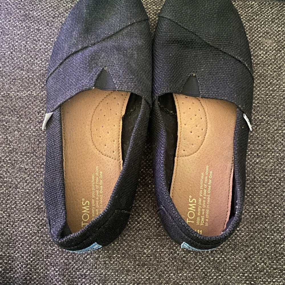 TOMS Black Canvas Flats with Elastic Insert